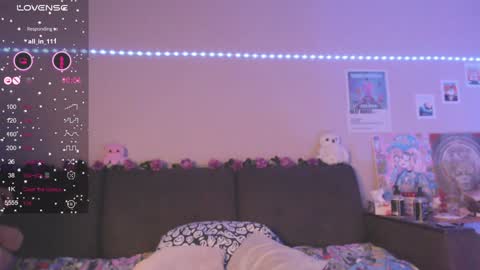 Snapshot of miamiameow chatting on January 27, 9:00 pm Mia online show from January 27, 9:00 pm