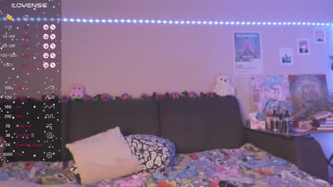 Snapshot of miamiameow chatting on January 28, 5:56 pm Mia online show from January 28, 5:56 pm