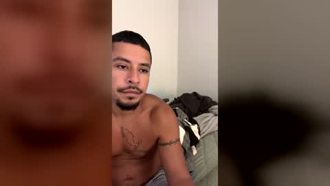 miamiclos1 online show from June 25, 12:43 pm