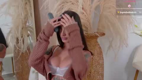 Mia Nova online show from July 23, 3:20 pm