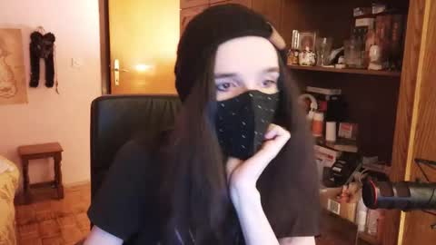 Kristien online show from March 14, 4:44 pm