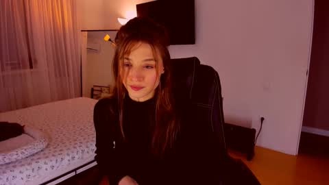 Mia online show from January 16, 7:01 pm