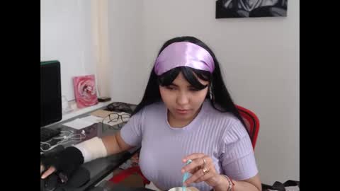 Snapshot of miapeyton chatting on October 28, 4:30 pm Mia Peyton   online show from October 28, 4:30 pm