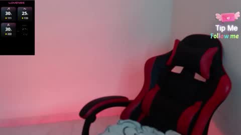 miarobinn_ online show from November 21, 6:33 am