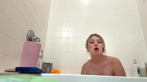 miasmith_001 online show from June 10, 1:49 am