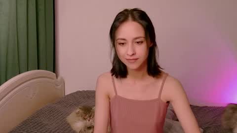 Mia online show from September 9, 6:35 am