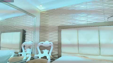 Mia Tayler online show from December 20, 2:02 pm