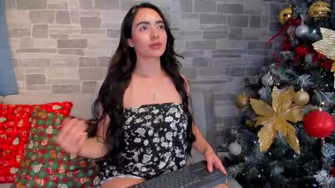 miavelvet1 online show from November 9, 4:49 am