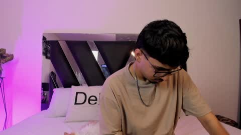 MiaIron online show from April 4, 12:12 pm