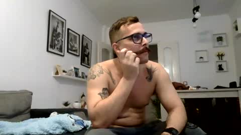 MILO MIAMI online show from July 26, 9:23 pm