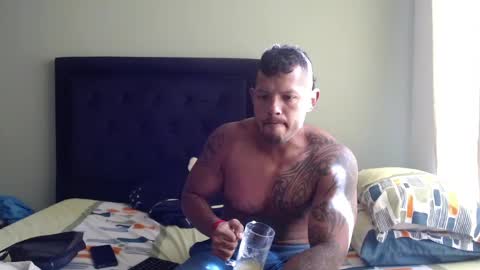 Michael Daviss online show from April 8, 8:45 pm