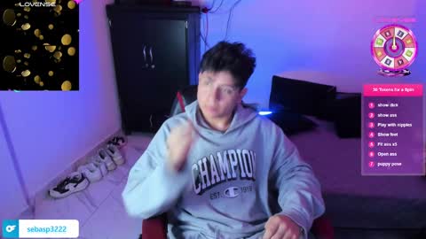 michael independent model  online show from February 6, 11:15 pm