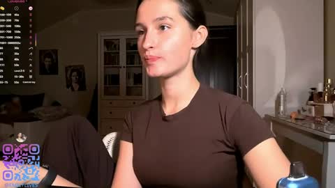 Emily online show from February 28, 6:23 pm