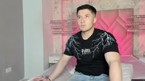 MichaelConnor  online show from February 27, 12:01 pm