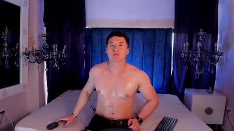 MichaelConnor  online show from March 7, 2:56 pm