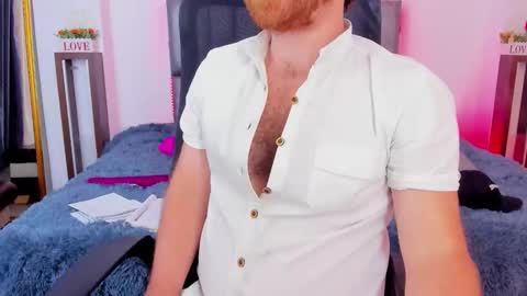 Michael  Contenido explcito online show from October 2, 5:39 am