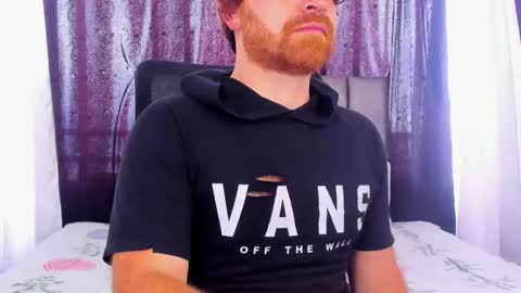 Michael  Contenido explcito online show from March 1, 6:32 pm