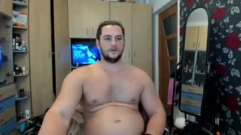 michaelragnar90 online show from July 24, 7:16 am