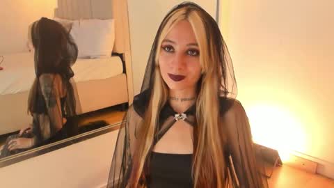 Michael Walkerr online show from January 14, 3:53 pm