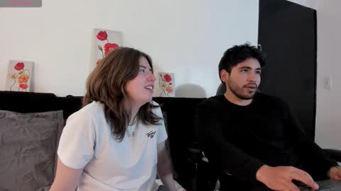 MichelandChris online show from December 1, 1:42 pm