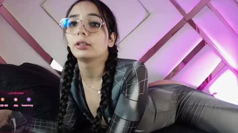 michelle_cutee_ online show from June 5, 9:53 pm