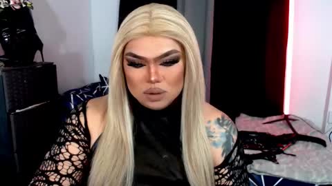 Michelle online show from October 30, 5:57 pm