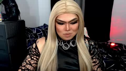 Michelle online show from November 3, 6:31 pm