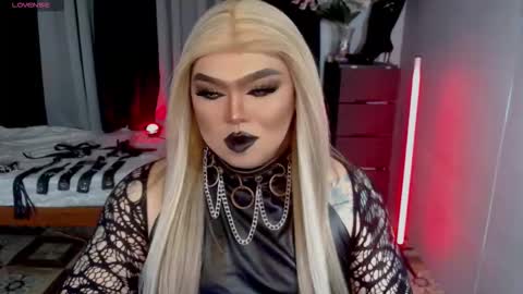 Michelle online show from September 22, 5:28 pm