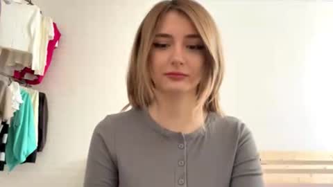 Jenny online show from March 26, 8:19 am