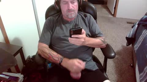 Snapshot of michigan_daddy chatting on October 18, 8:02 pm TattedInDetroit online show from October 18, 8:02 pm