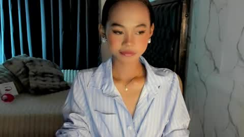 CINDY online show from May 13, 1:59 am
