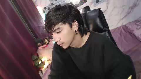 Kitty online show from April 24, 9:50 pm