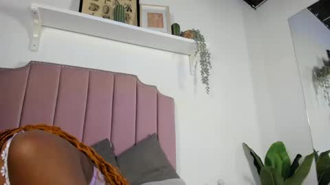    . online show from April 17, 4:15 am