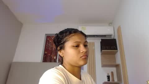 miel online show from March 8, 2:54 pm