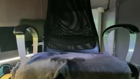 Snapshot of mies35 chatting on October 13, 5:09 am mies35 online show from October 13, 5:09 am