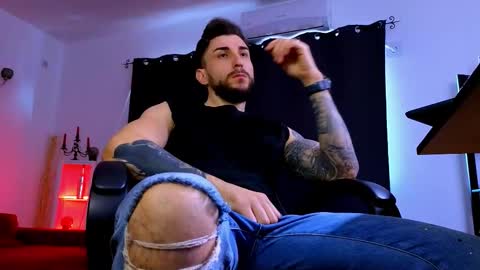 MightyAaron online show from March 3, 7:26 am