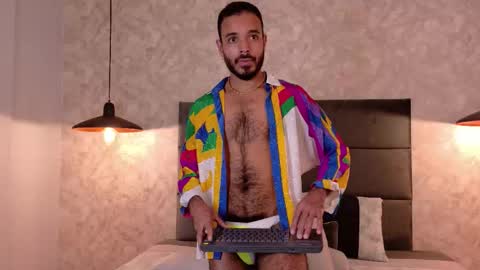 miguelsanfrancisco online show from March 17, 6:24 pm