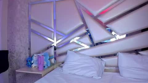 MIA 3 online show from December 3, 3:07 am