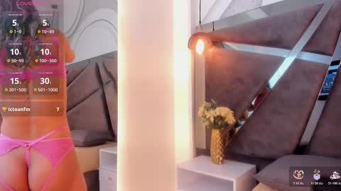 miia_reeves_ online show from November 21, 12:14 pm