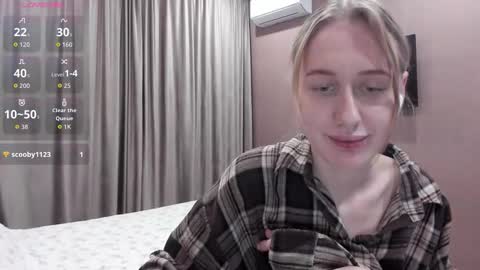 Mika online show from December 4, 10:31 pm