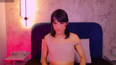 mika_velvet online show from April 25, 12:07 pm