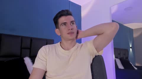 mikael online show from September 26, 5:37 am