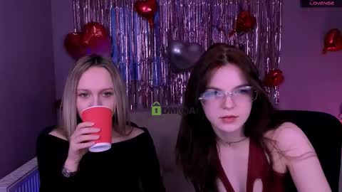 Mika online show from February 15, 8:18 pm