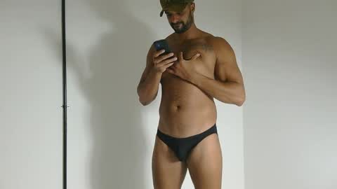 mike online show from April 21, 2:48 am