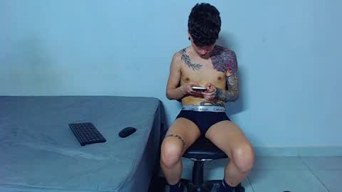 Mike IMDEPENDIENT MODEL online show from March 29, 3:35 pm