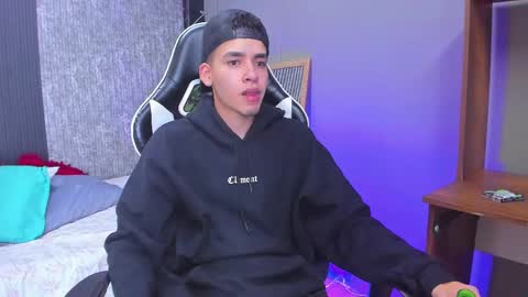 Mike 0233 online show from March 6, 3:57 am