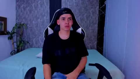 Mike 0233 online show from October 10, 4:29 am