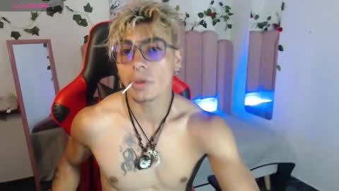 mike_bj online show from December 20, 12:06 am