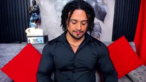   online show from March 8, 8:18 am