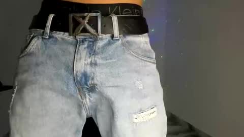 mikee_scooth online show from December 17, 6:47 pm